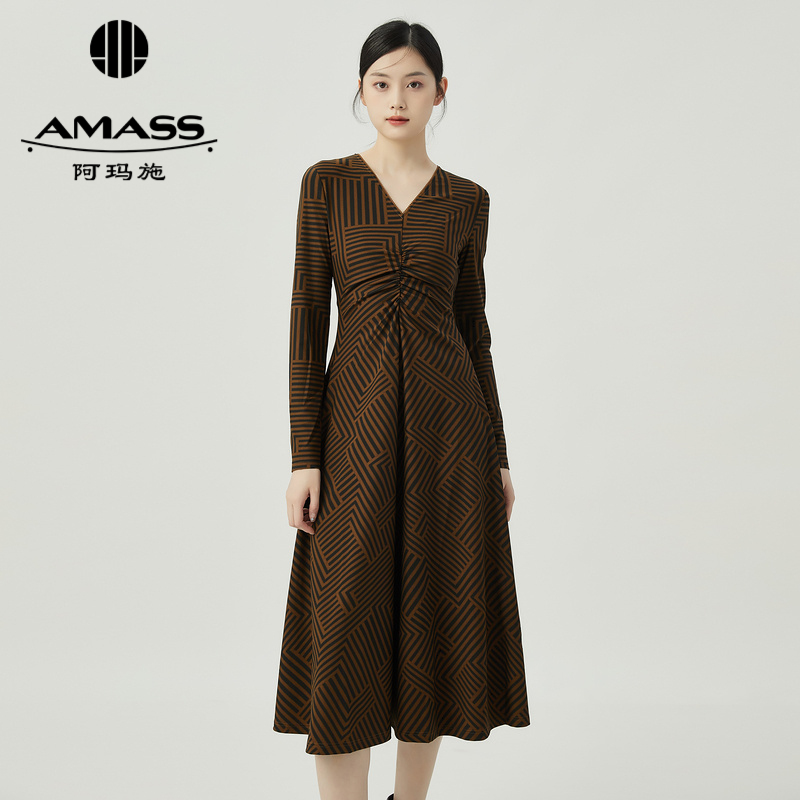 阿玛施AMASS 前中抽皱设计V领舒适垂坠感修身长裙5500466